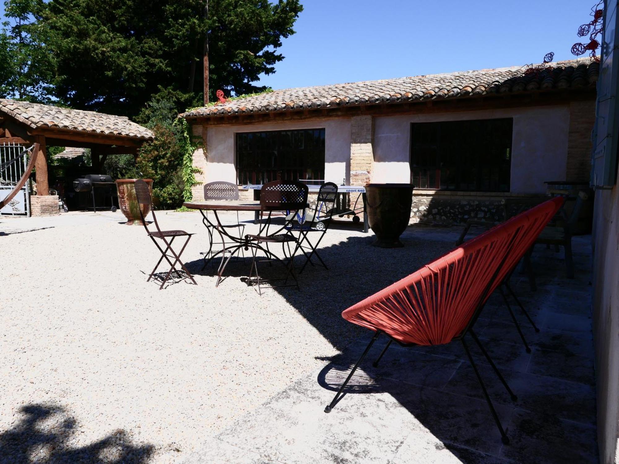 Typical Provencal Farm House Close To L'Isle Sur La Sorgue - 12 Persons Cavaillon Exteriör bild