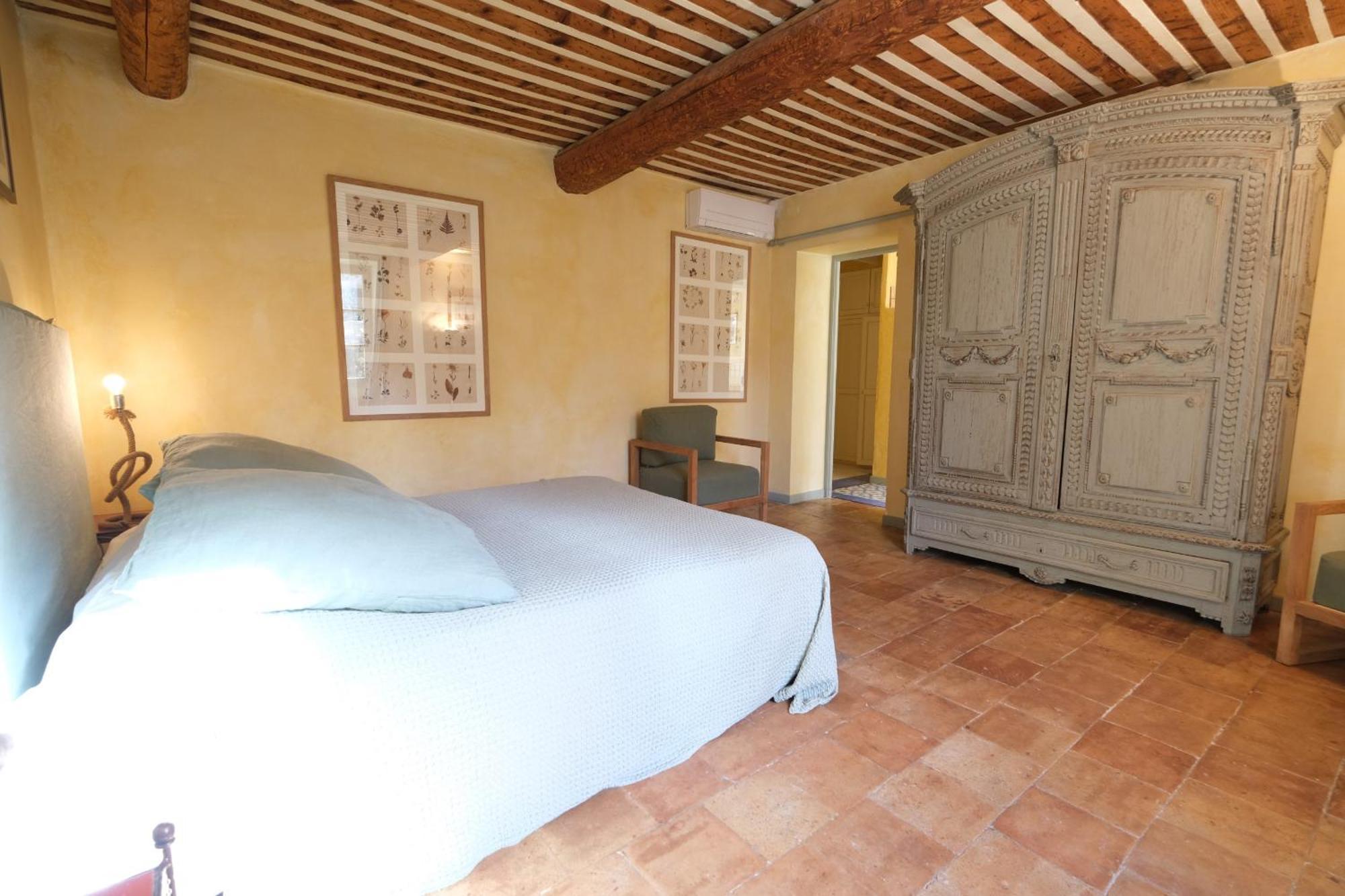 Typical Provencal Farm House Close To L'Isle Sur La Sorgue - 12 Persons Cavaillon Exteriör bild