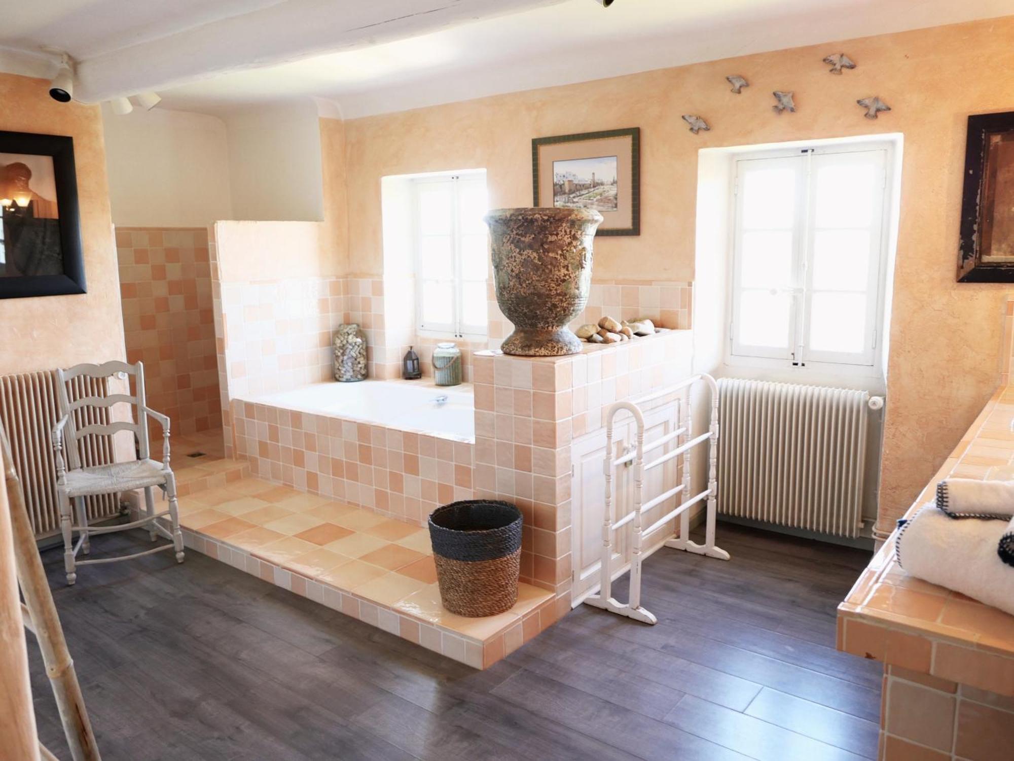 Typical Provencal Farm House Close To L'Isle Sur La Sorgue - 12 Persons Cavaillon Exteriör bild
